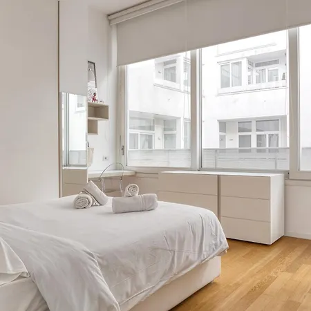 Modern Retreat In The Heart Of Daire
