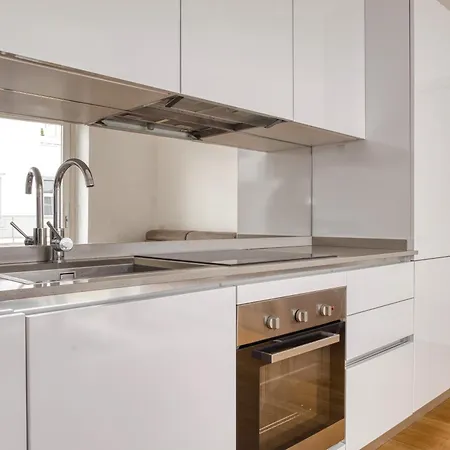 Daire Modern Retreat In The Heart Of *