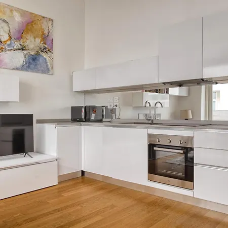 Modern Retreat In The Heart Of * Milano